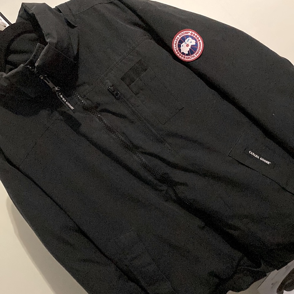 Canada goose jacket - Picture 2 of 6